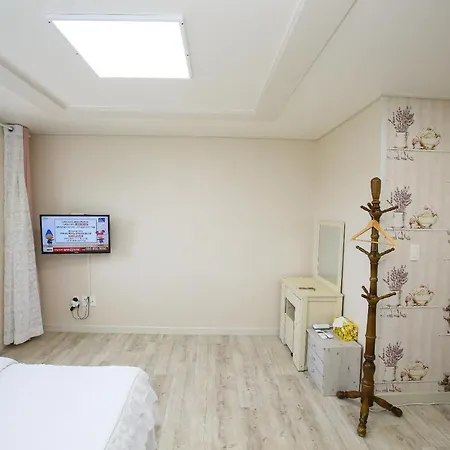 Haeneoul Villa Seogwipo Exterior photo